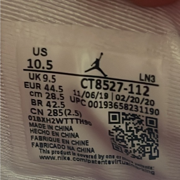 aj4 red metallic - Picture 4 of 7